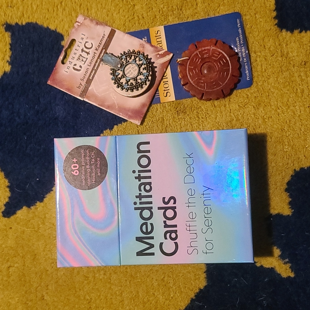 Meditation cards, carneleon pendant and hope wisg trust book pendant